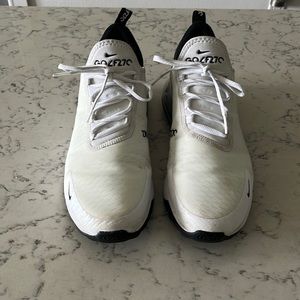 Mens size 10.5 Nike Golf shoes